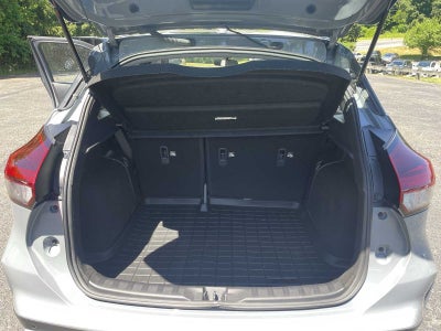 2024 Nissan Kicks SR Xtronic CVT