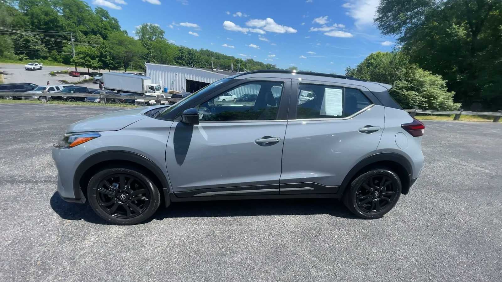 2024 Nissan Kicks SR Xtronic CVT