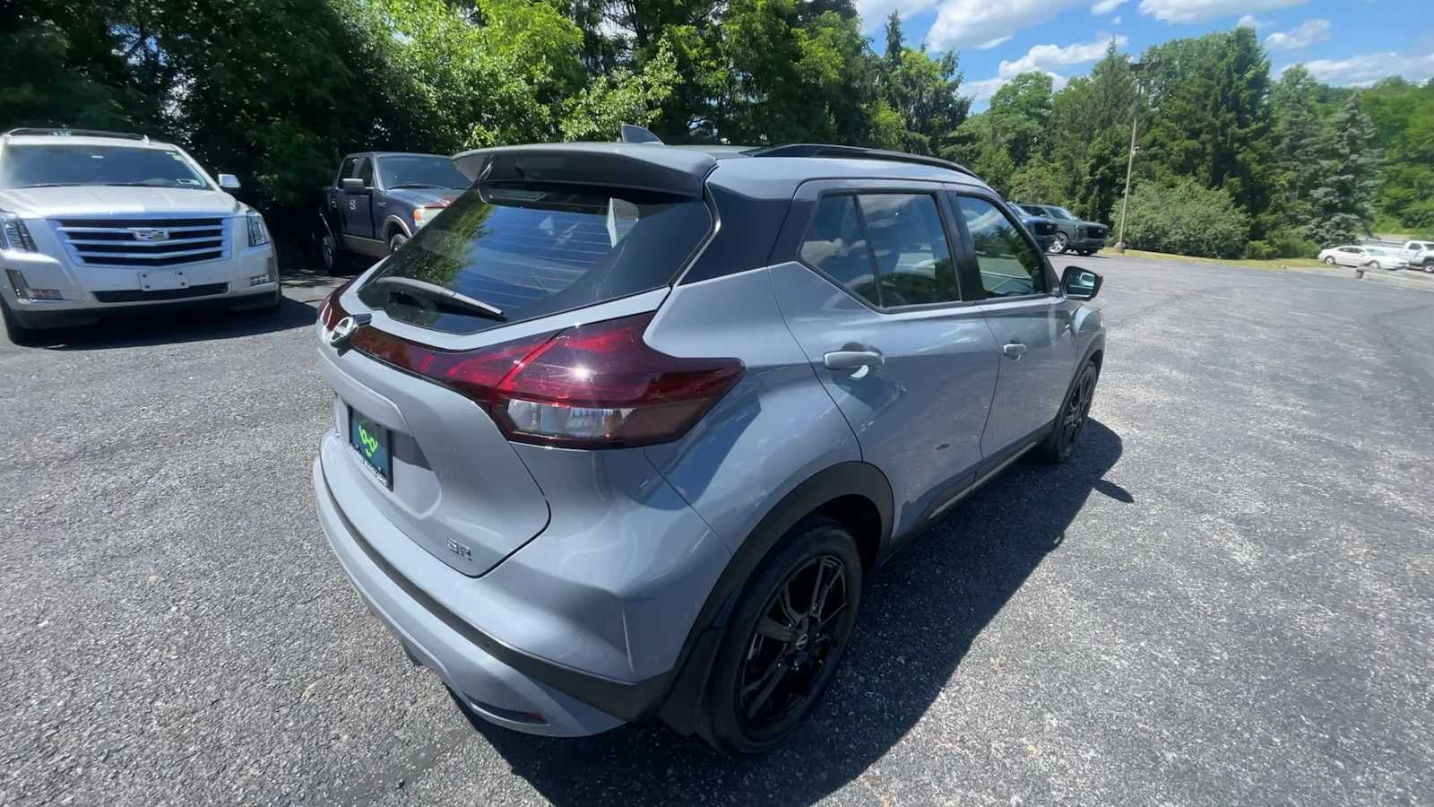 2024 Nissan Kicks SR Xtronic CVT
