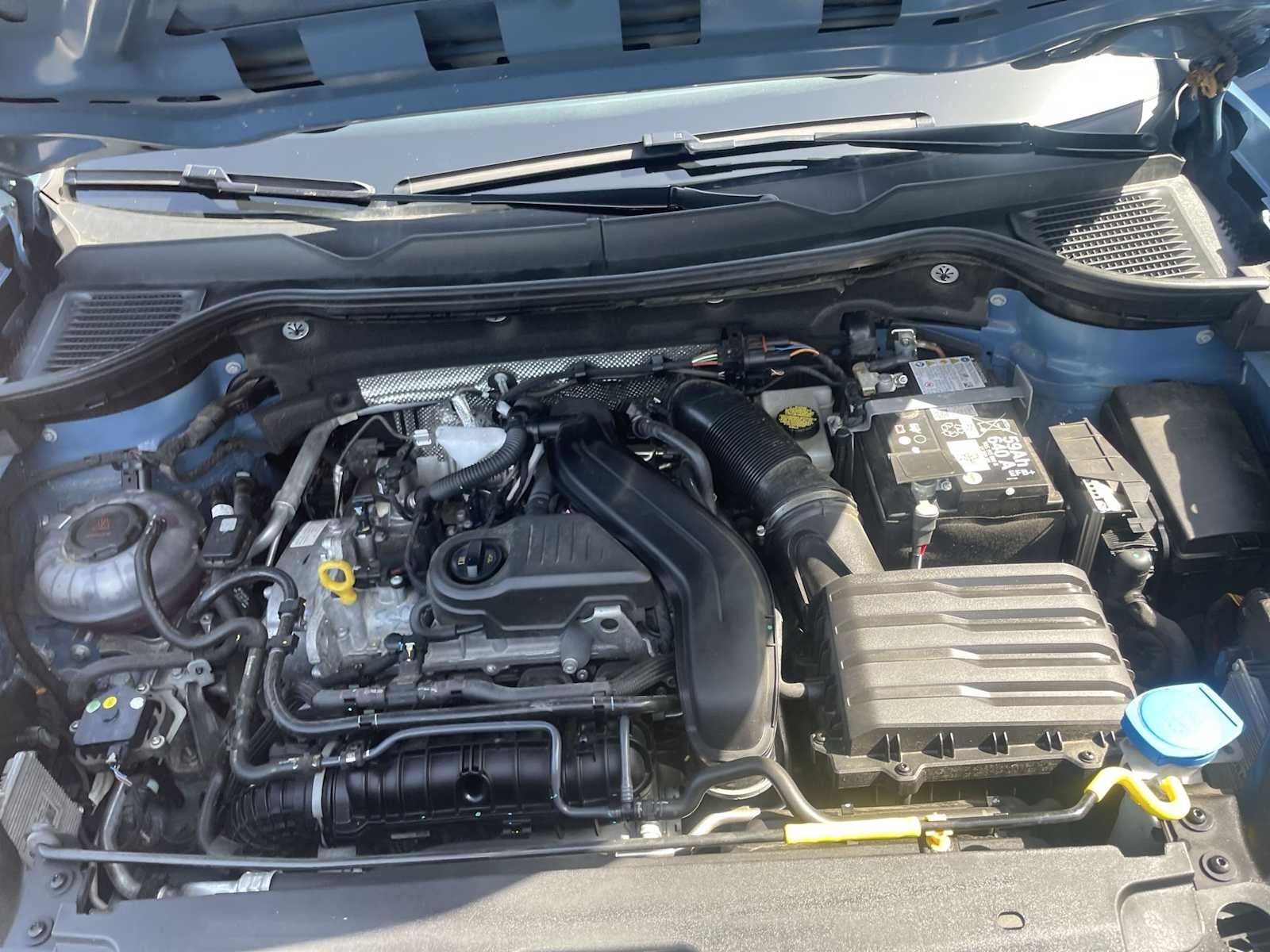 2025 Volkswagen Taos SE