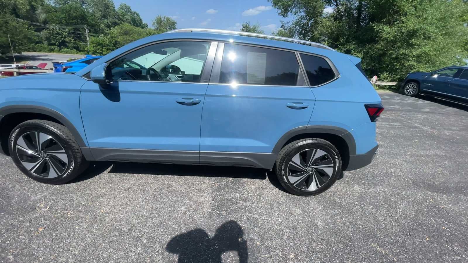 2025 Volkswagen Taos SE