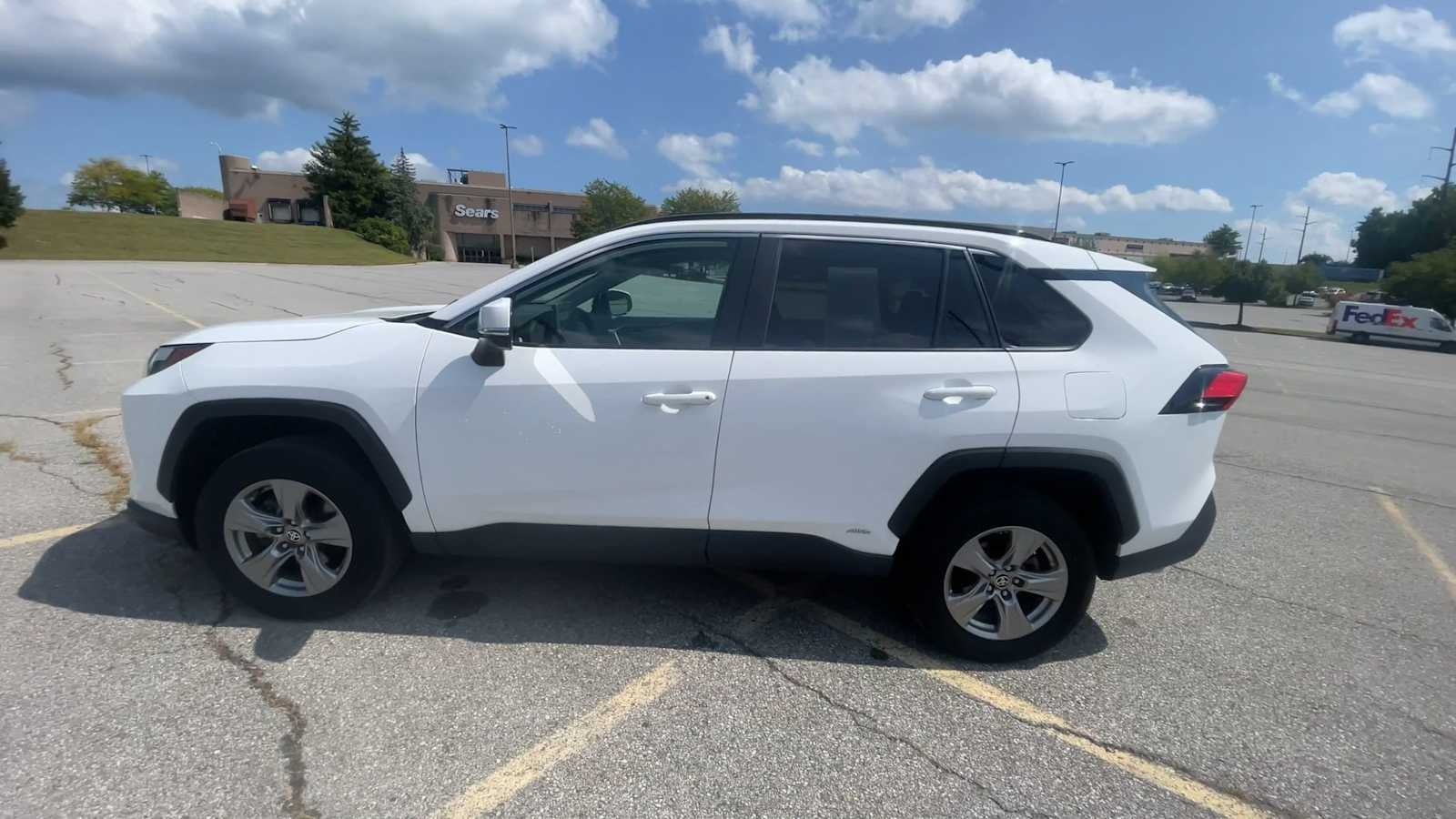 2024 Toyota RAV4 Hybrid XLE
