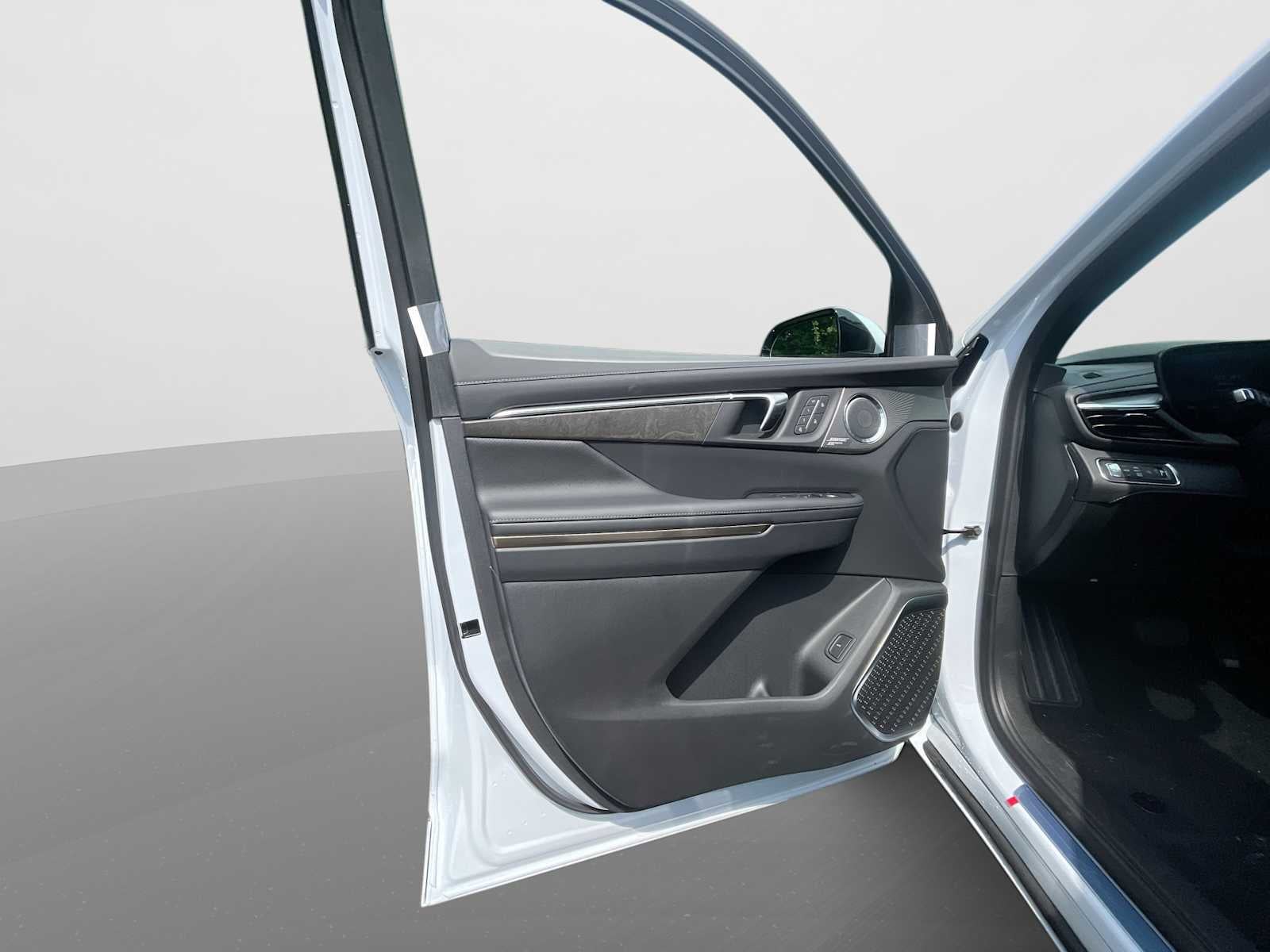 2026 Buick Enclave Avenir - Photo 23