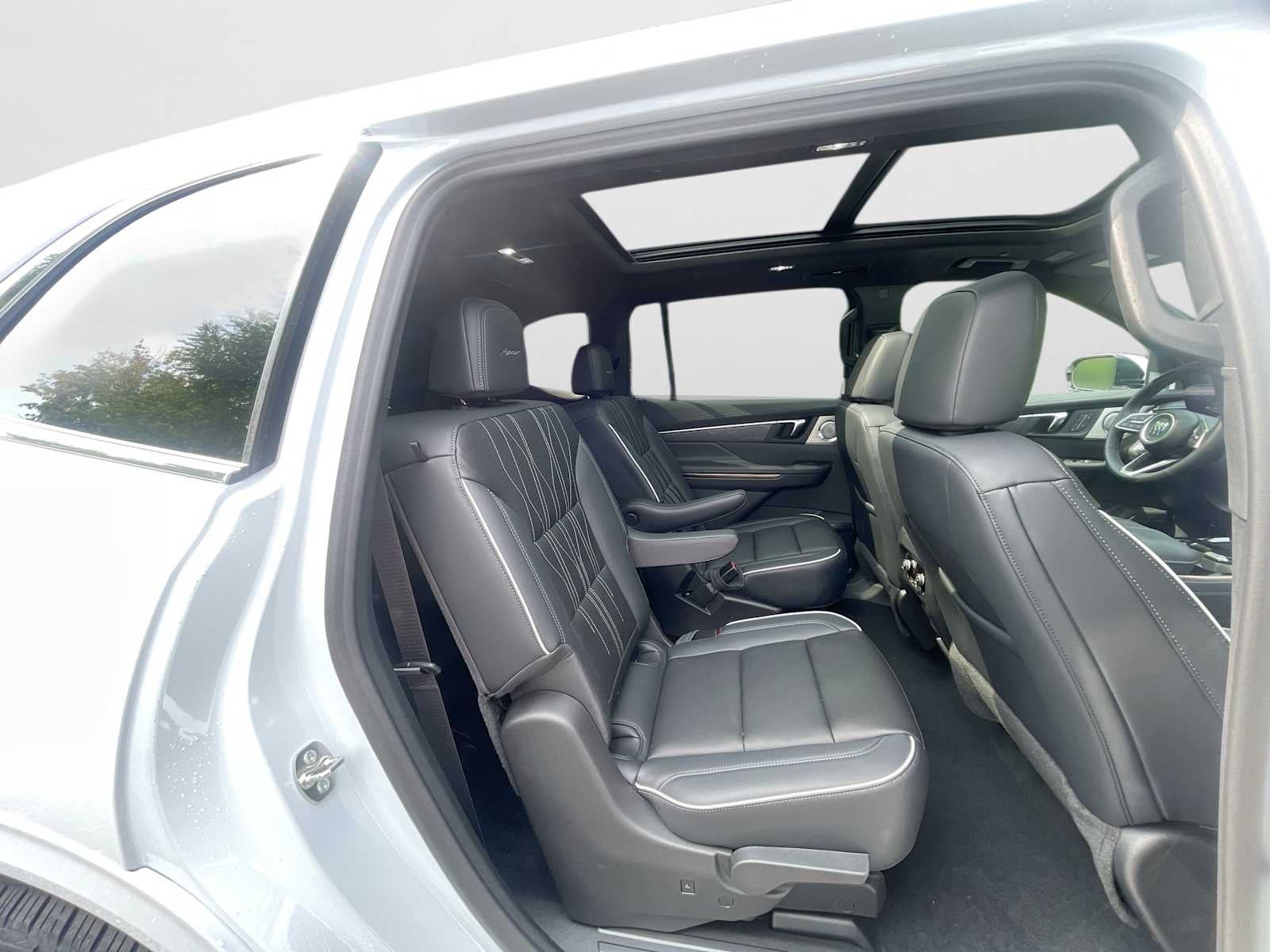 2026 Buick Enclave Avenir - Photo 28