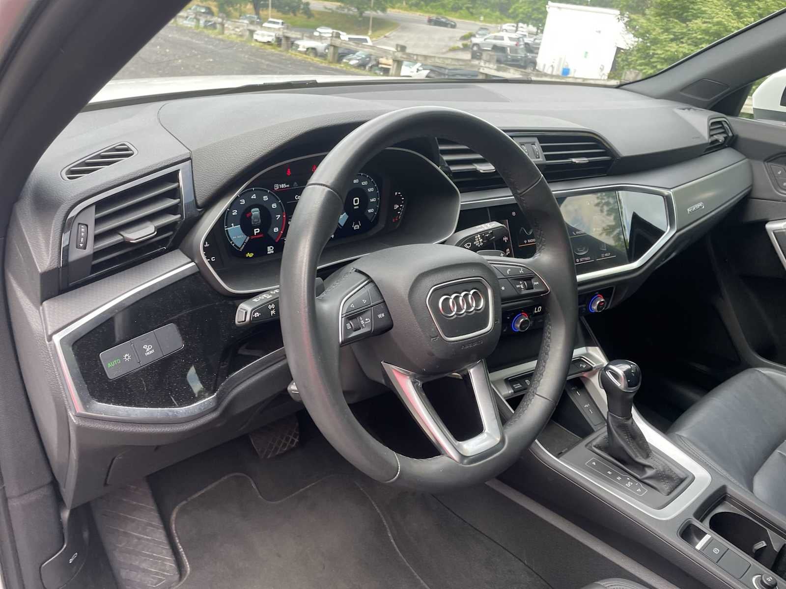 2025 Audi Q3 S line Premium