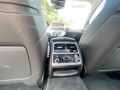 2019 BMW 740i xDrive