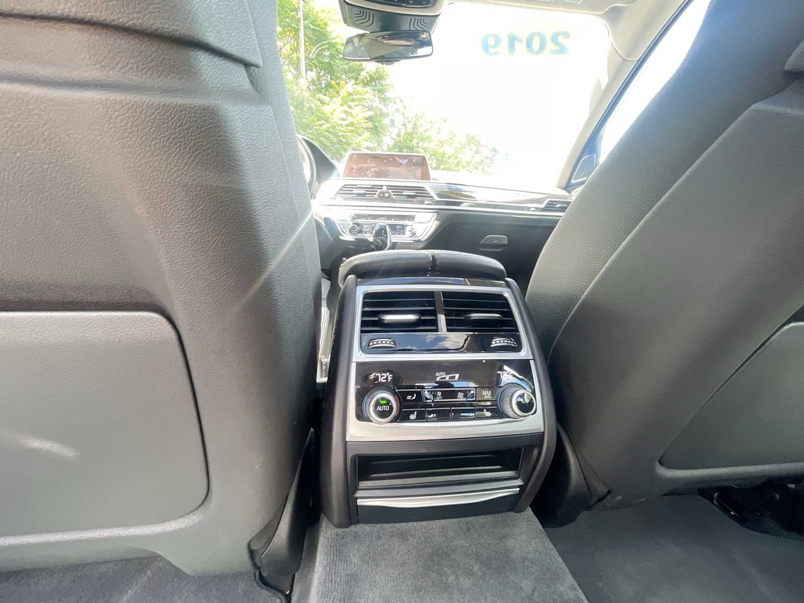 2019 BMW 740i xDrive