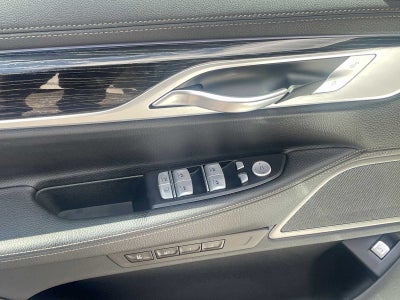 2019 BMW 740i xDrive
