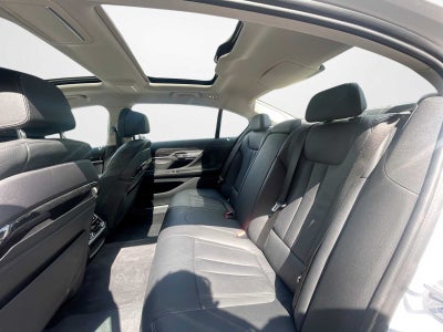 2019 BMW 740i xDrive