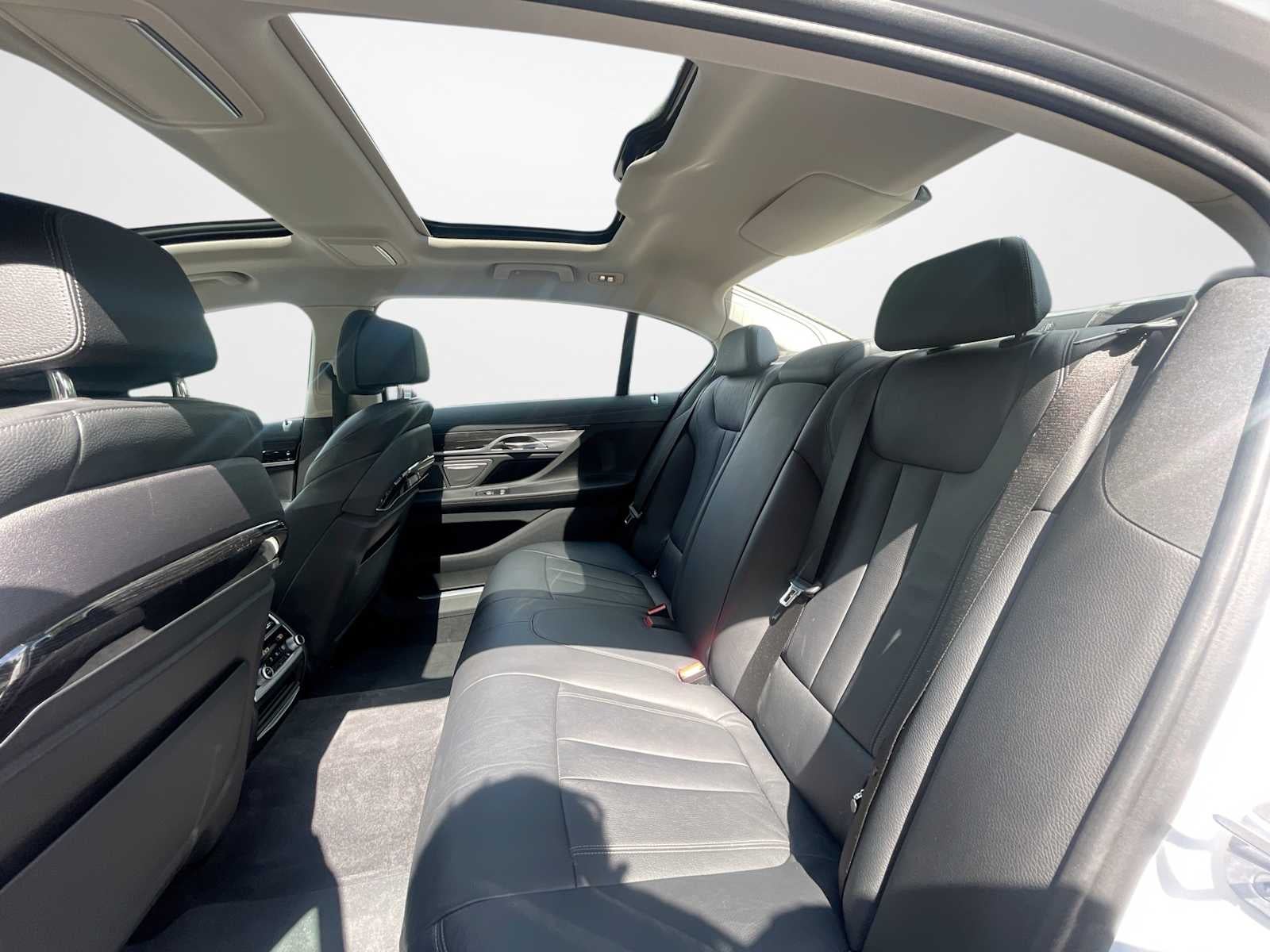 2019 BMW 740i xDrive