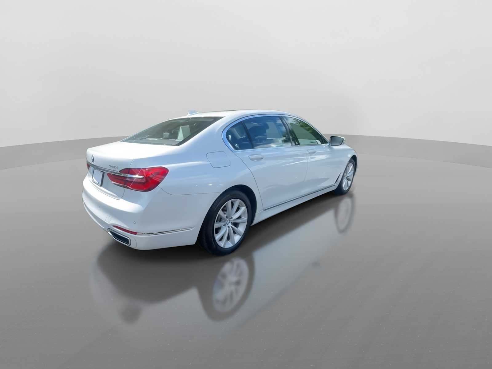 2019 BMW 740i xDrive